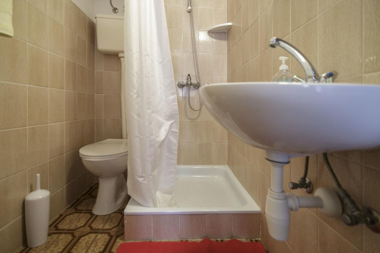Apartmani Jordana Komiža Extérieur photo
