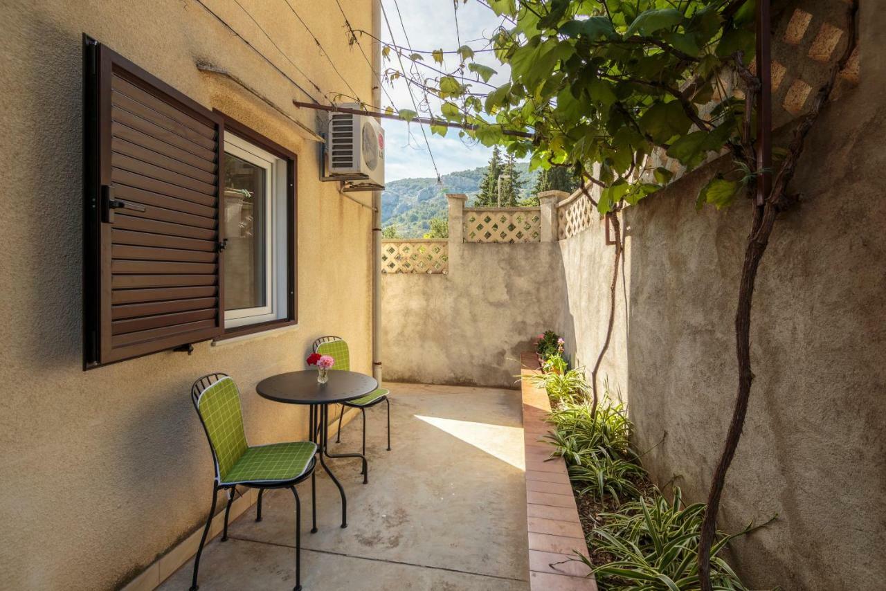 Apartmani Jordana Komiža Extérieur photo